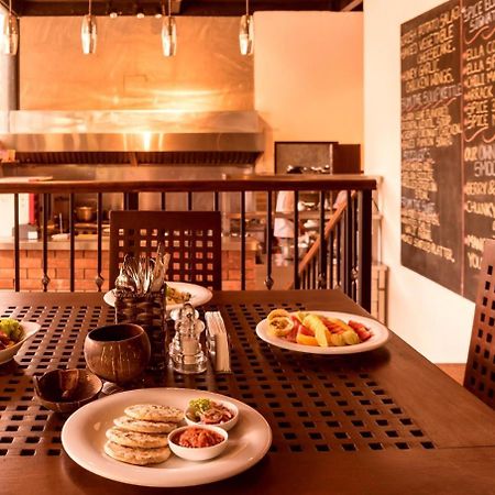 Spice Ella Hotel Eksteriør billede