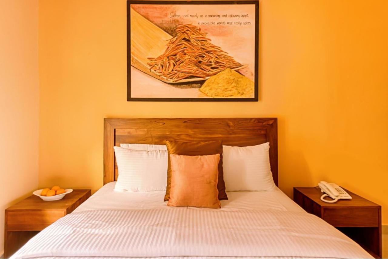 Spice Ella Hotel Eksteriør billede