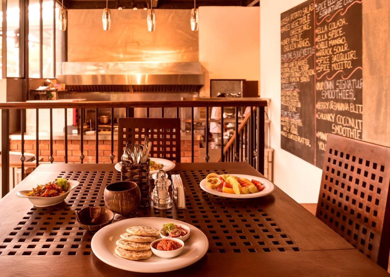 Spice Ella Hotel Eksteriør billede